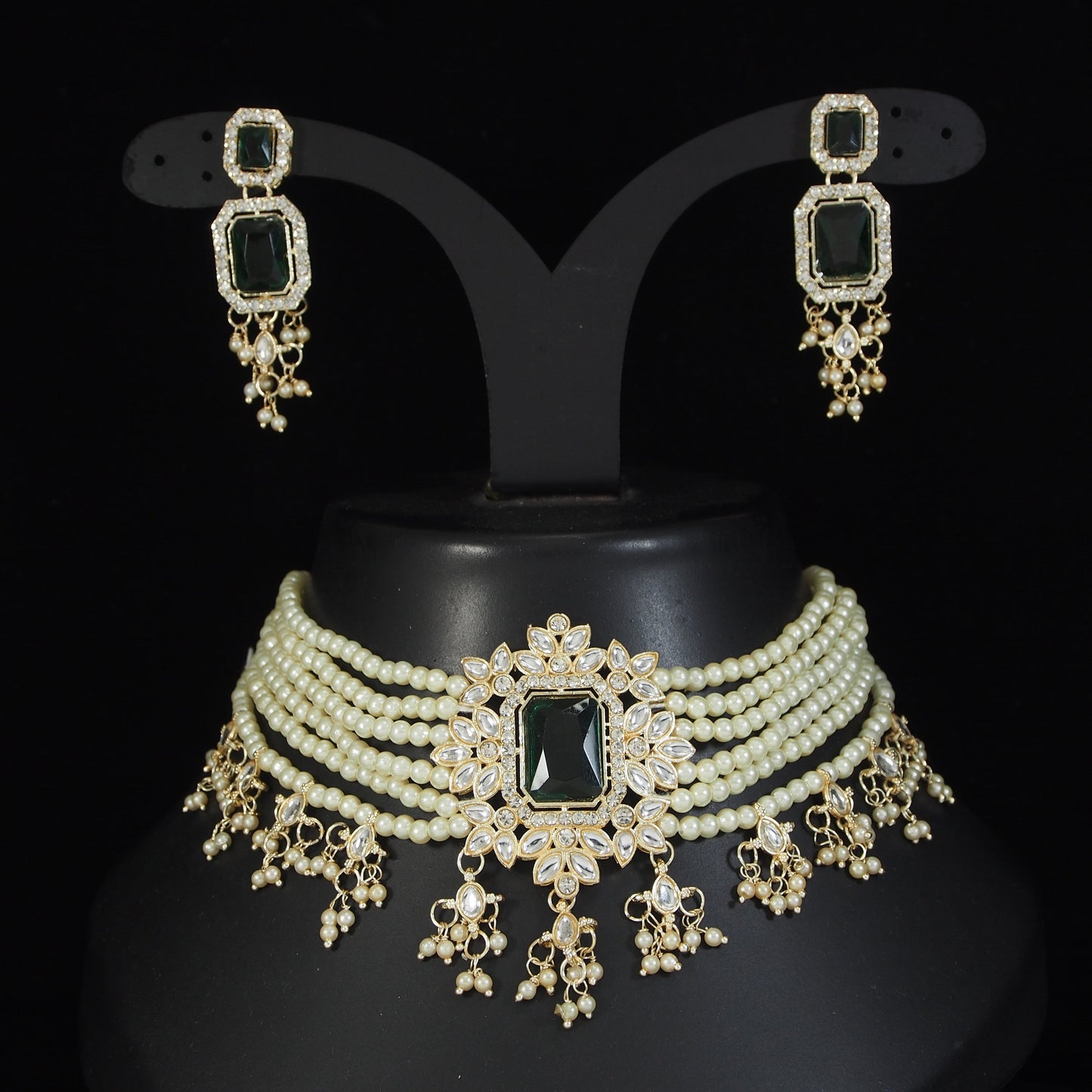 Gold Plated Kundan Stone Choker Jewellery Set