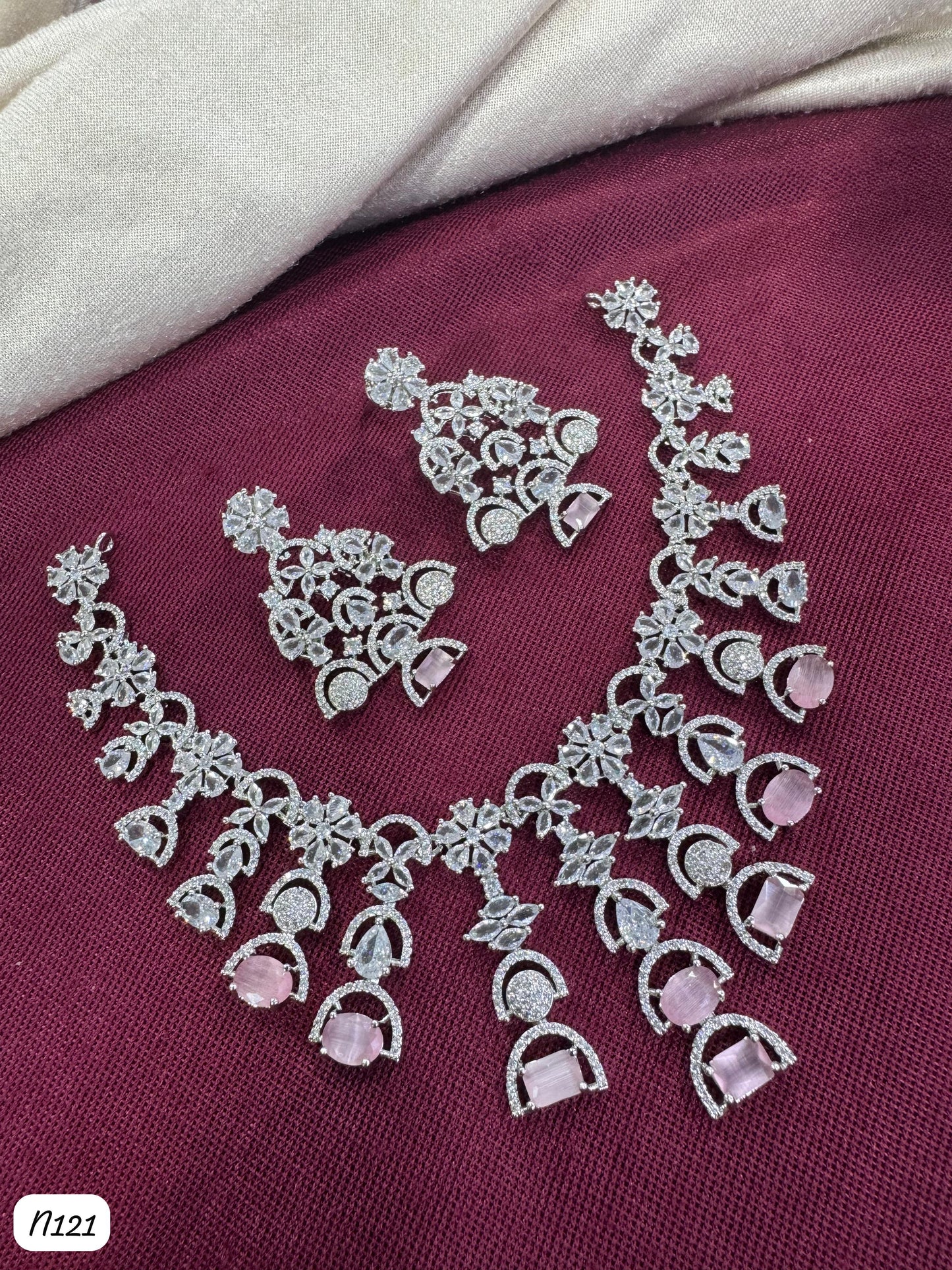 Elegant Statement Necklace and Earrings Set with Intricate Crystal Detailing - Lucentemarket
