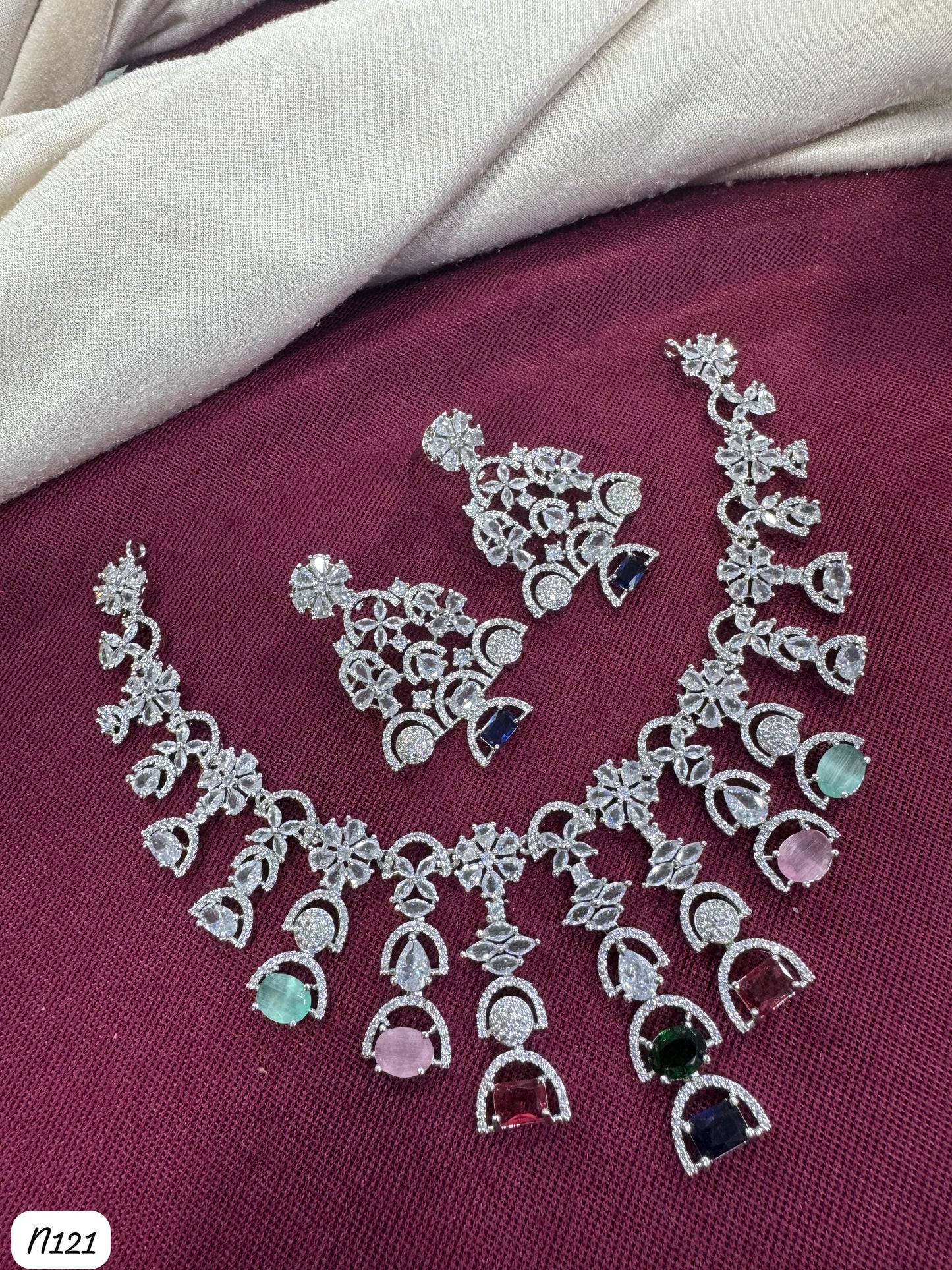 Elegant Statement Necklace and Earrings Set with Intricate Crystal Detailing - Lucentemarket