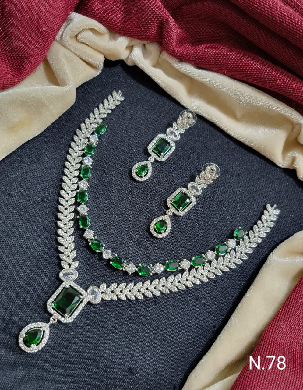 Elegant Leaf Motif Necklace and Earring Set with Gemstone Accents