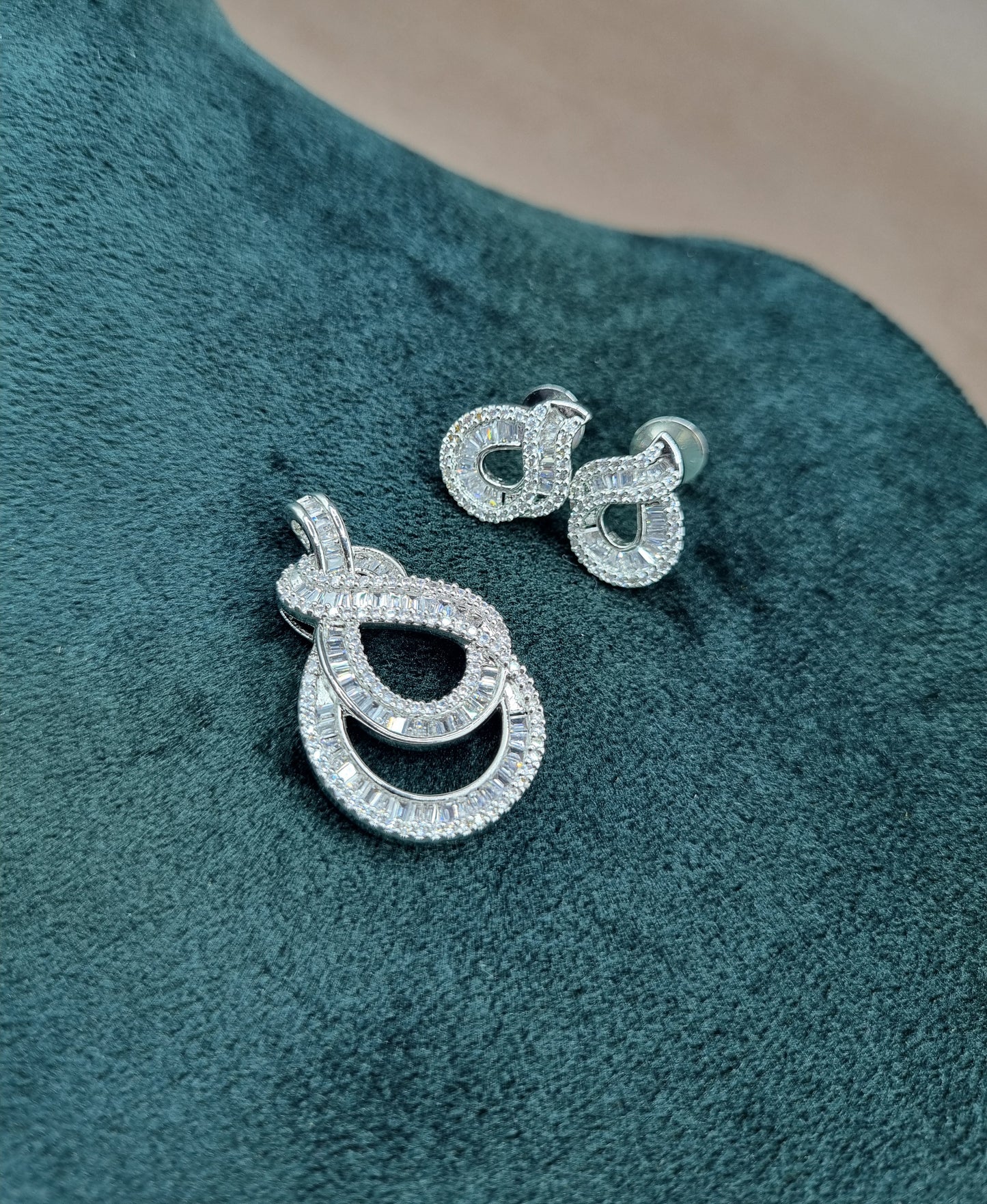 The Crystal Infinity AD Pendant & Earring Set