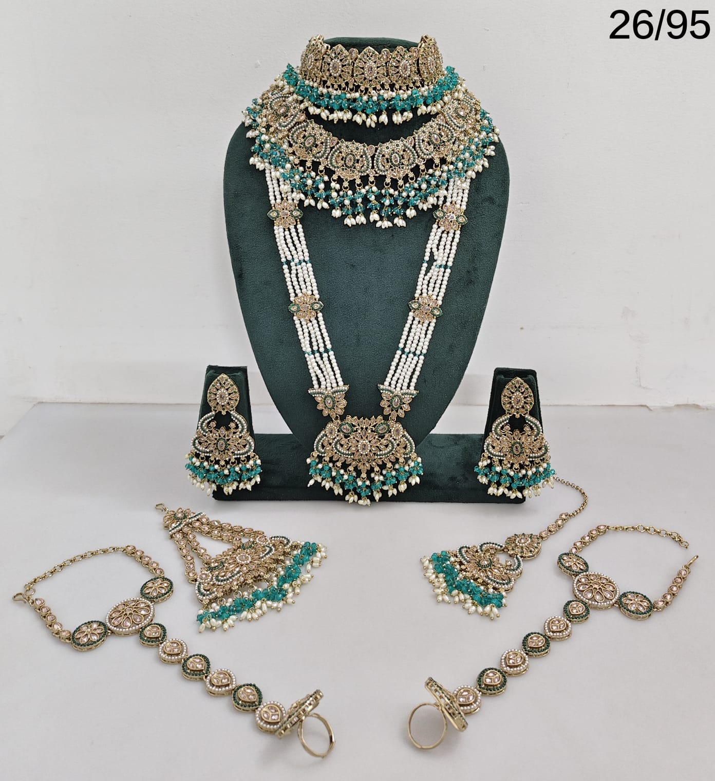 Elegant Bridal Jewelry Set with Intricate Detailing – Earrings, Hand Harnesses & Pasha |3-Piece Necklace Set