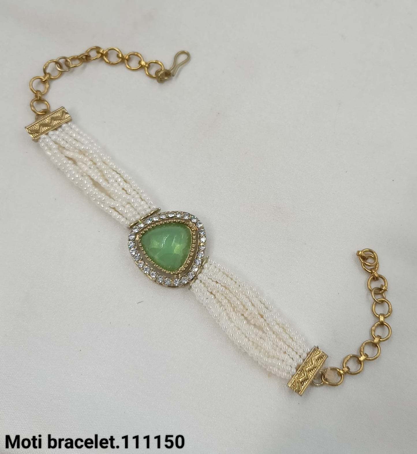 Traditional CZ Moti Beaded Bracelet with Stone Centerpiece – Lucentemarket