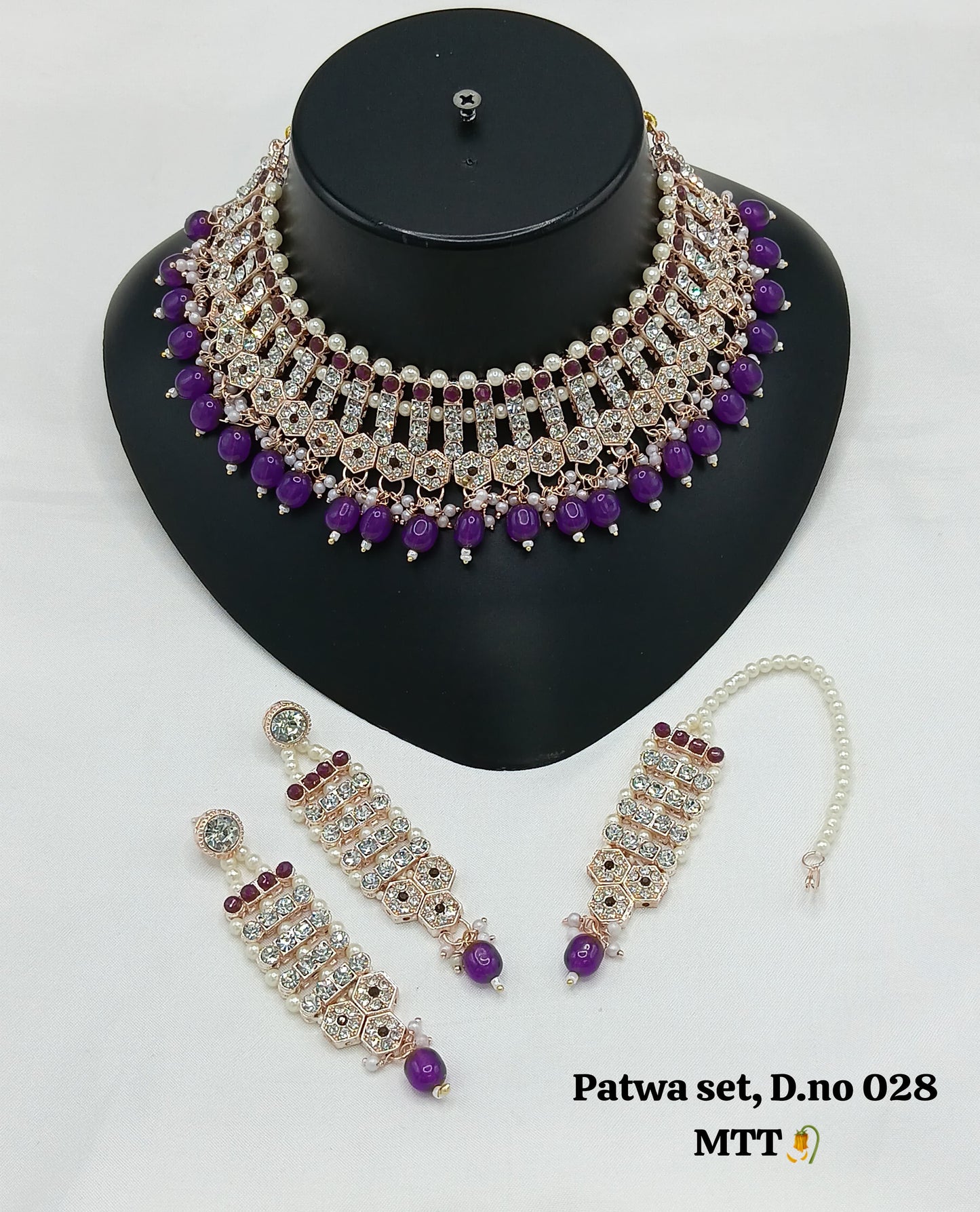 Fashionable Pearl Choker Jewellery Set