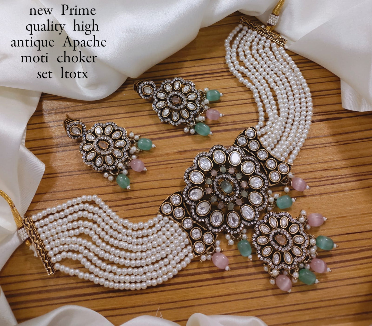 Antique Gold Plated Choker Necklace Set