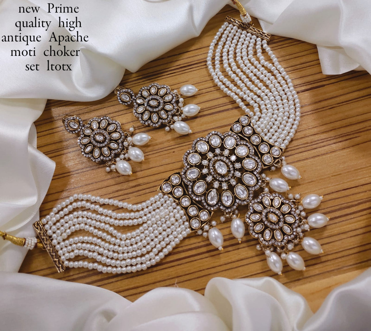 Antique Gold Plated Choker Necklace Set