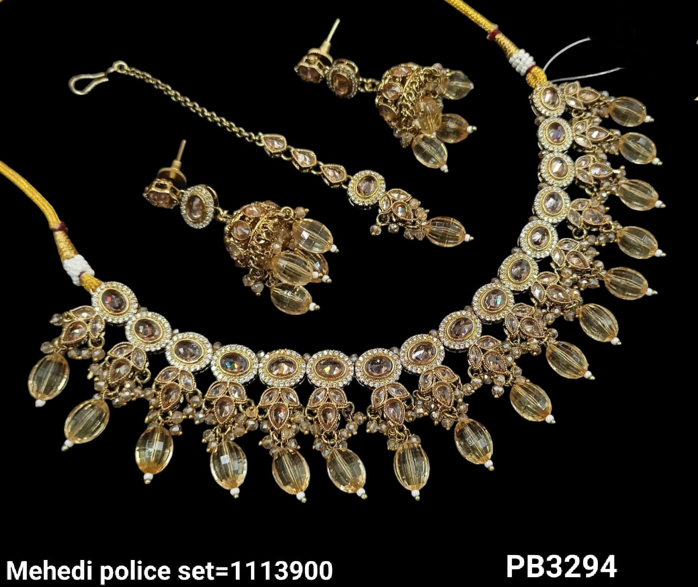 Traditional Antique Gold Necklace Set with Earrings and Maang Tikka – Pearl Drop Design