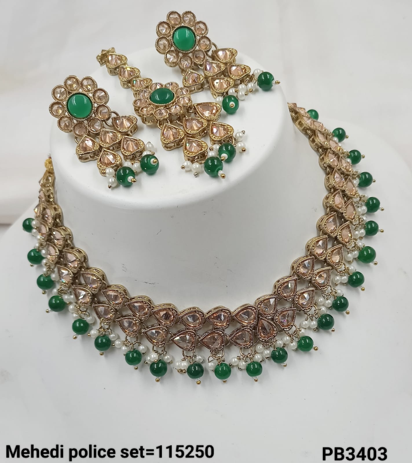 Antique Gold Plated Fancy Choker Necklace Set