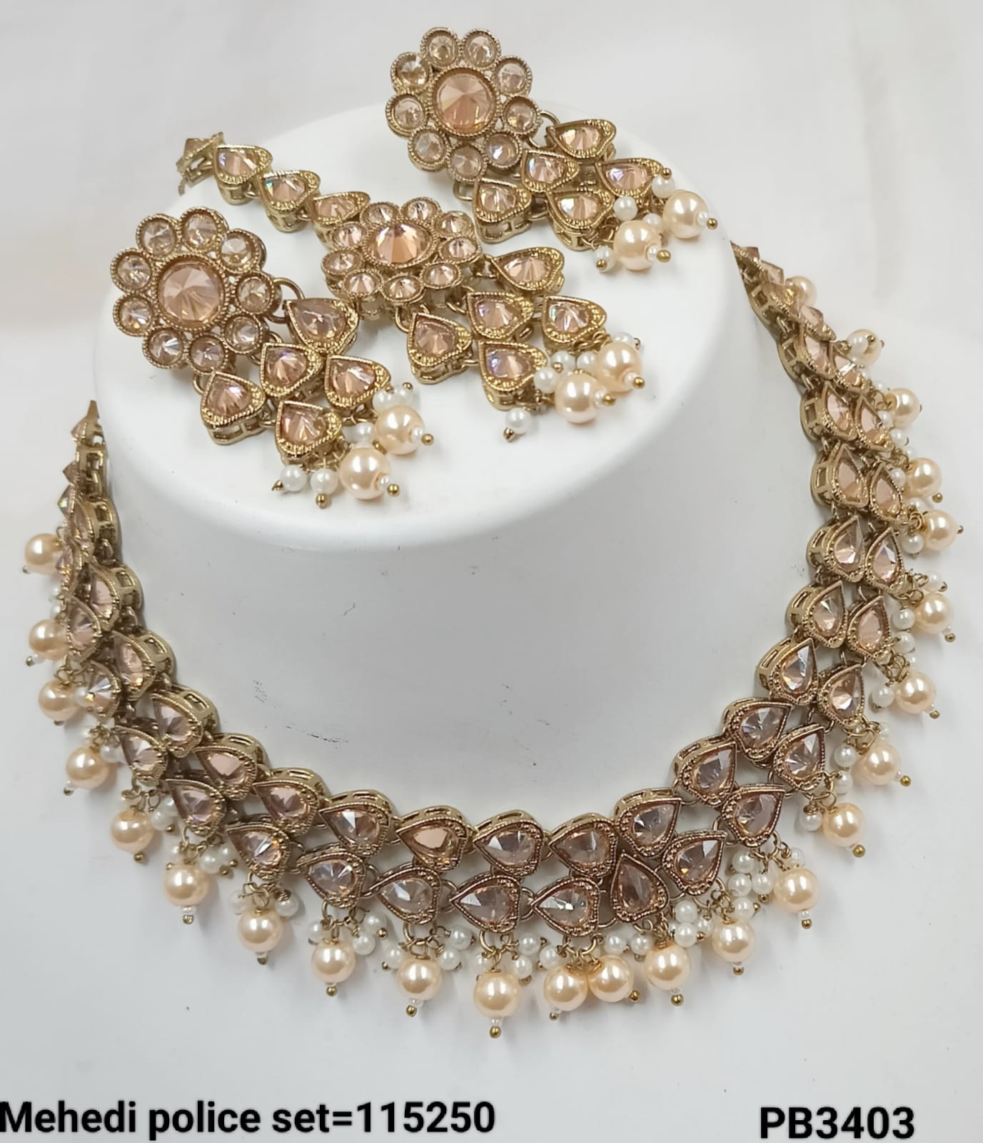Antique Gold Plated Fancy Choker Necklace Set