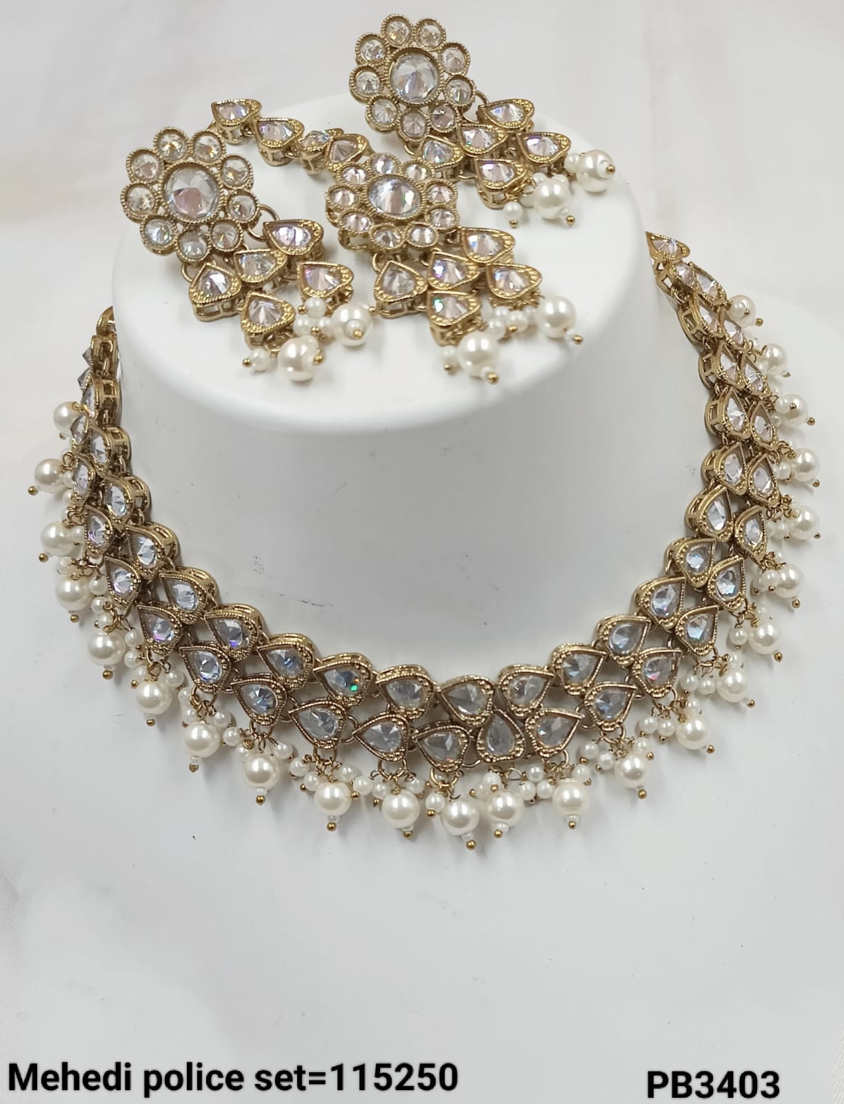 Antique Gold Plated Fancy Choker Necklace Set
