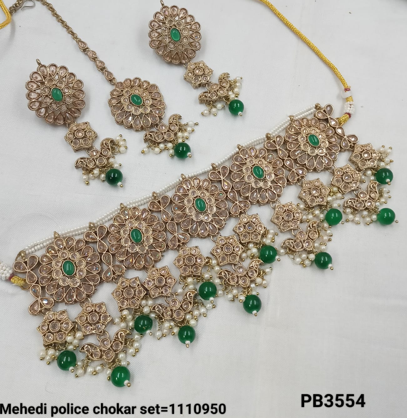 Fashionable Antique Gold Plated Choker Necklace Set