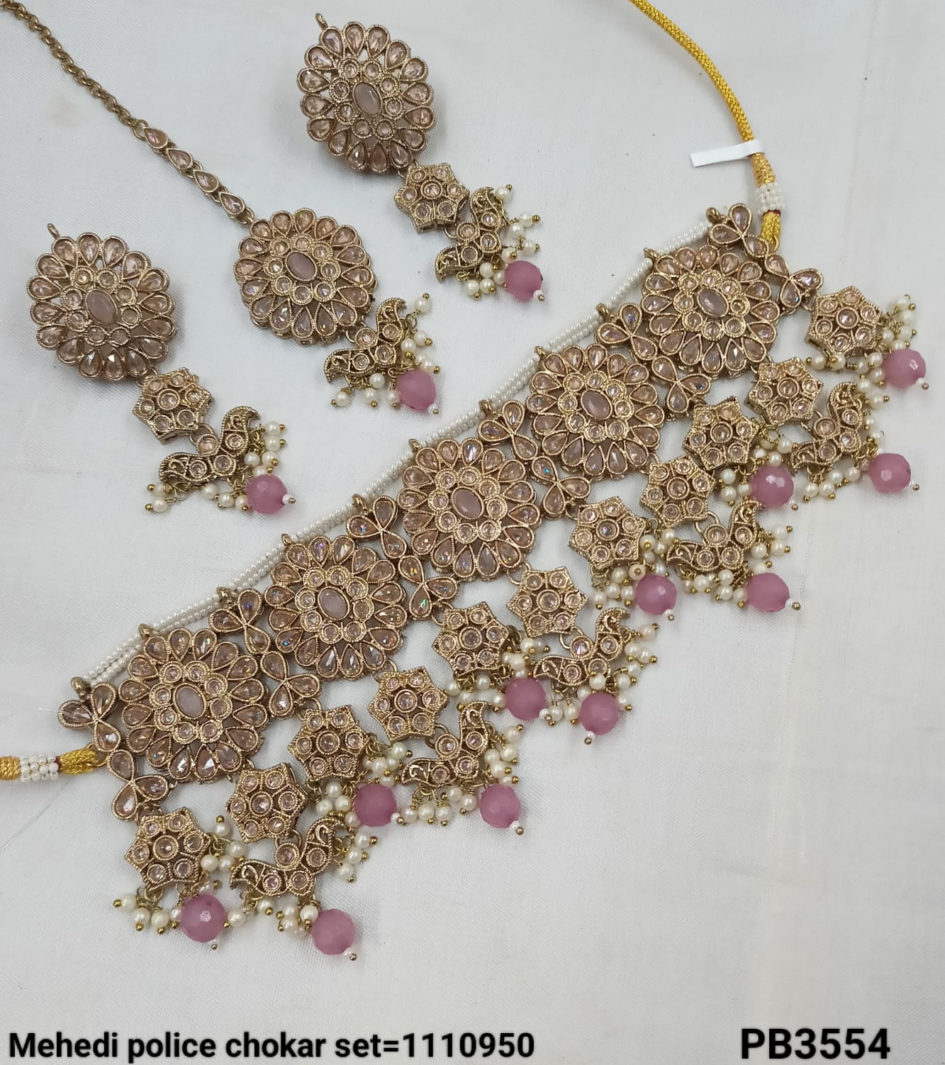 Fashionable Antique Gold Plated Choker Necklace Set
