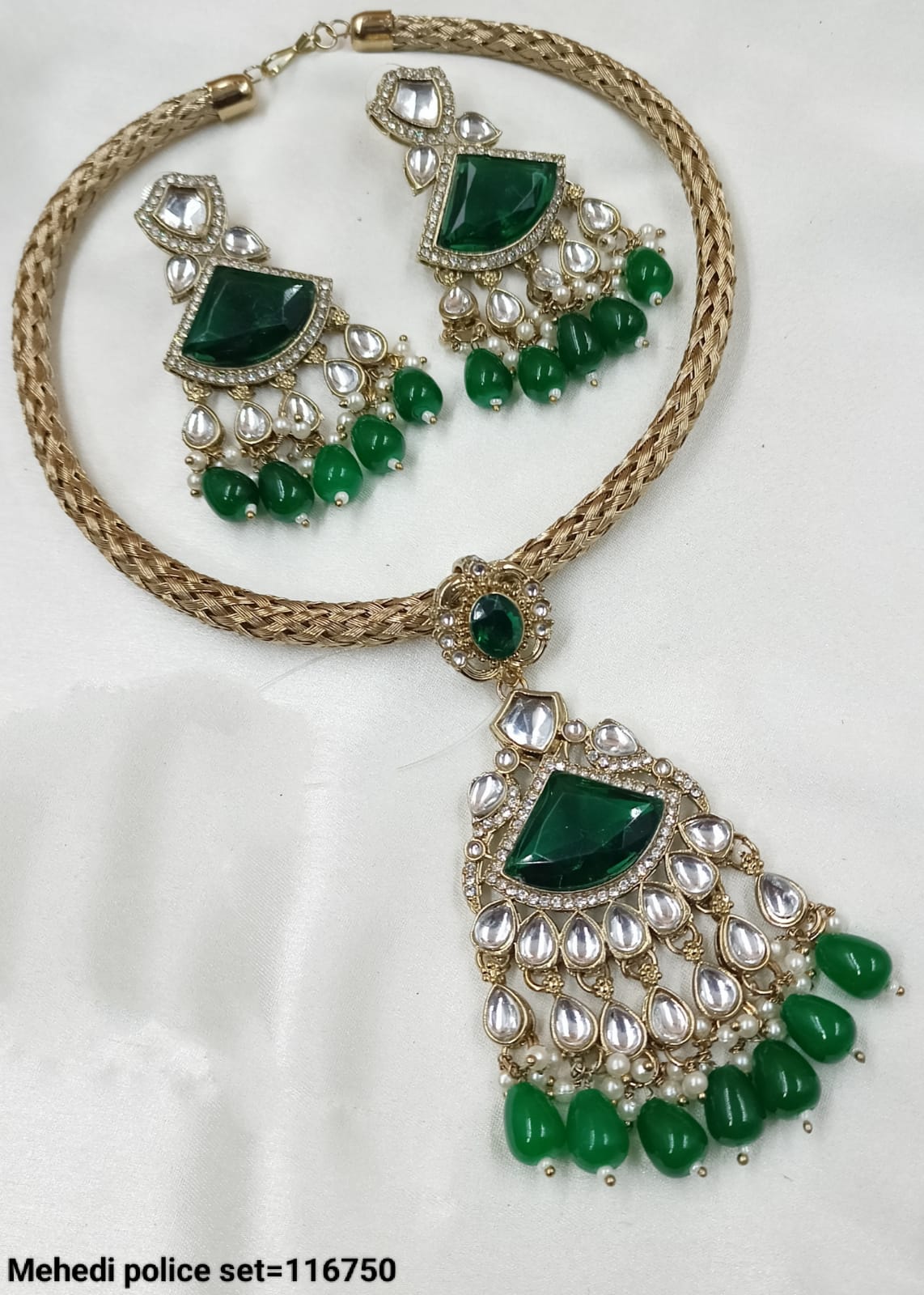 Antique Gold Plated Fancy Choker Necklace Set