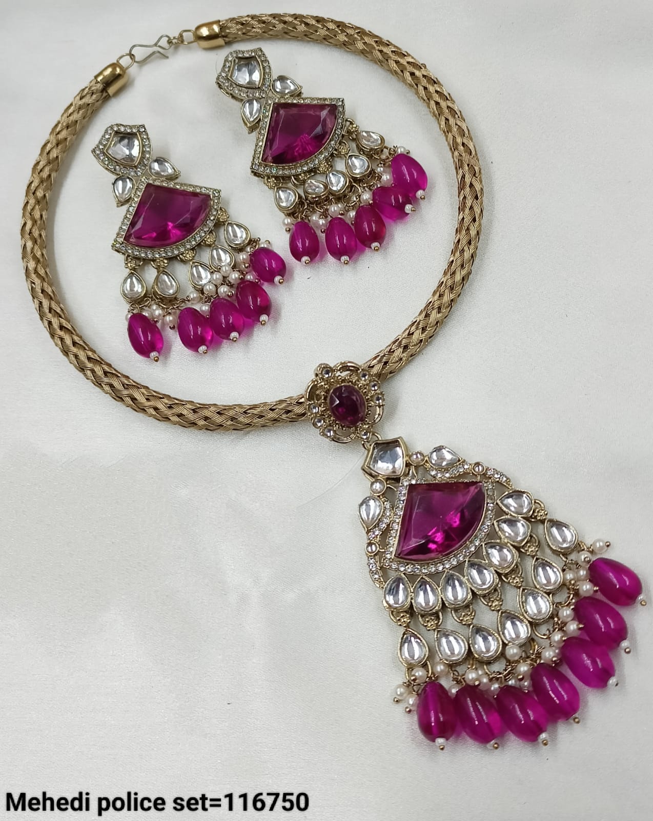 Antique Gold Plated Fancy Choker Necklace Set