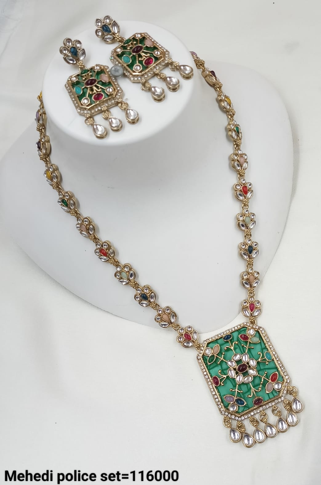 Antique Gold Plated Fancy Necklace Set