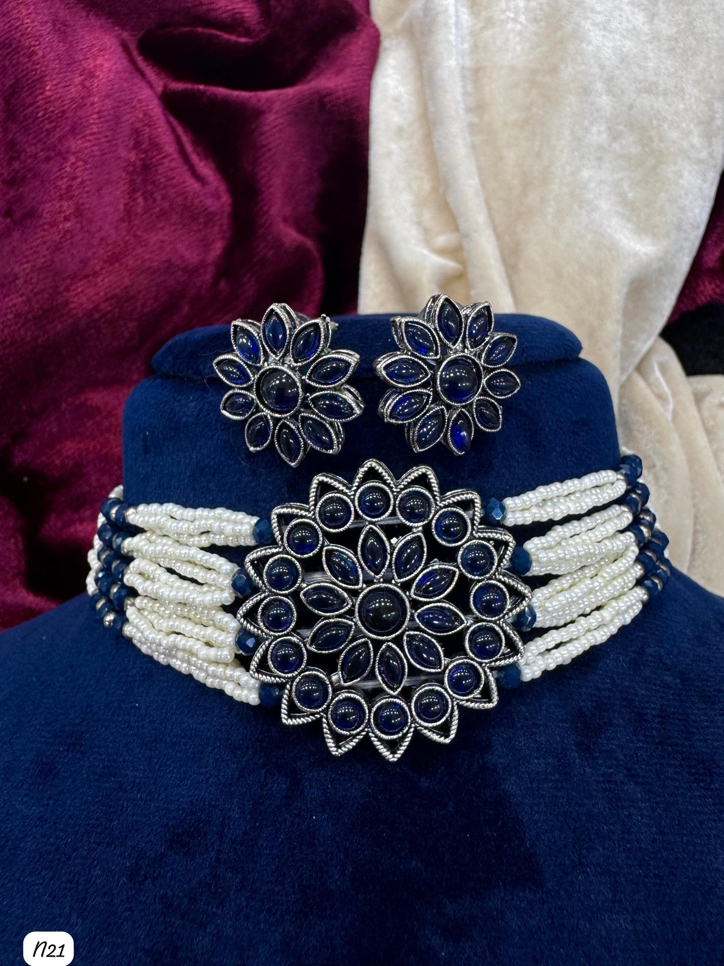 Floral Beaded Choker Necklace Set with Matching Stud Earrings