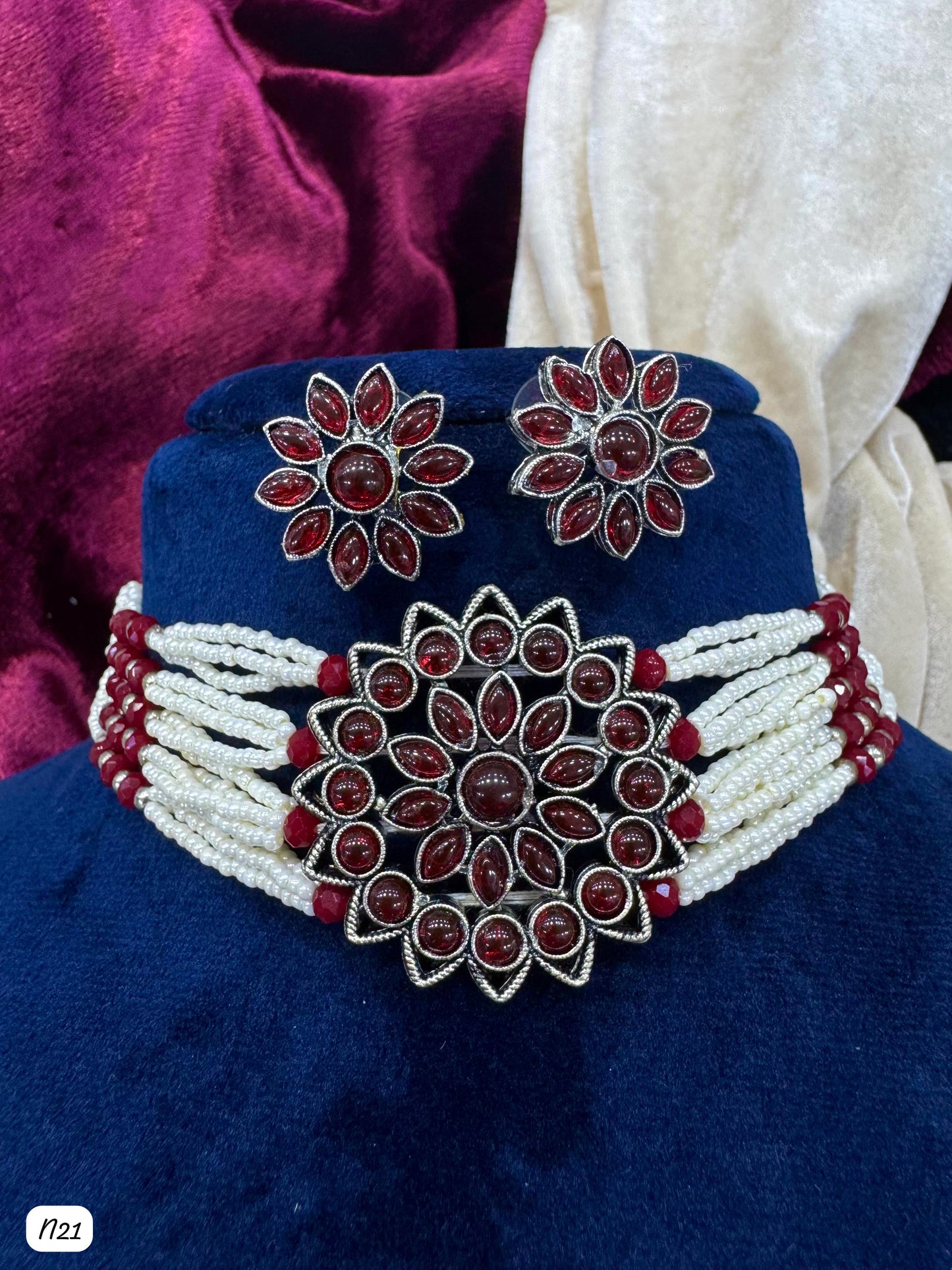 Floral Beaded Choker Necklace Set with Matching Stud Earrings