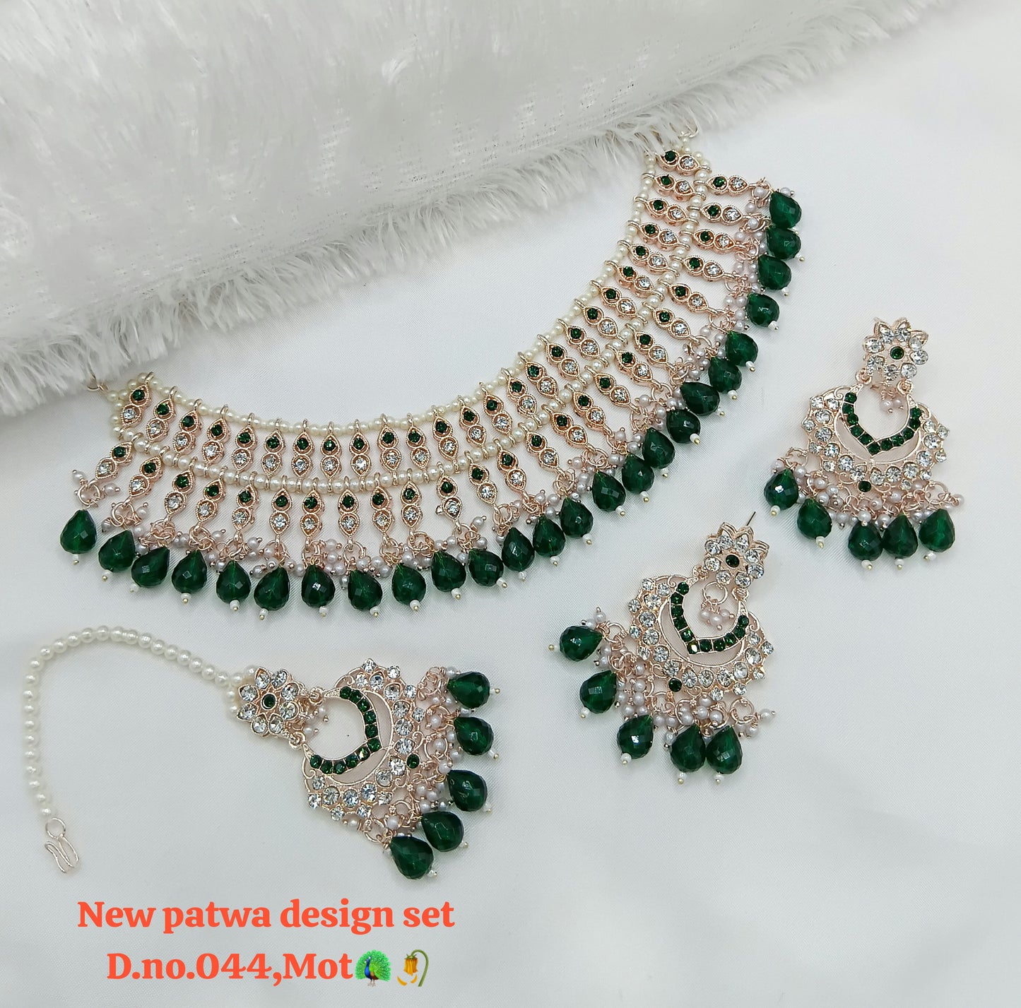 Rose Gold Patwa Choker Set with Lustrous Pearl Droplets
