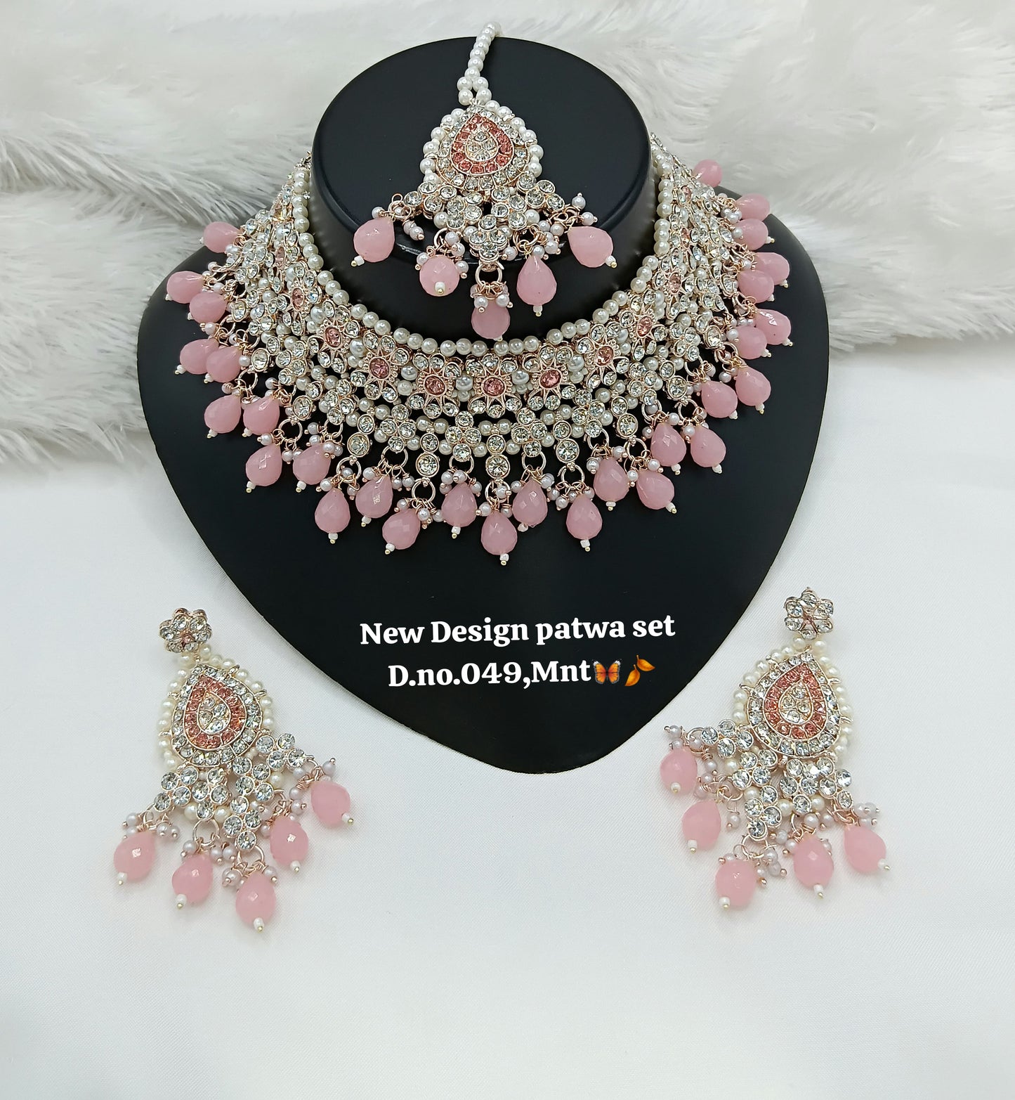 Deep Maroon Gold Patwa Choker Set with Maang Tikka