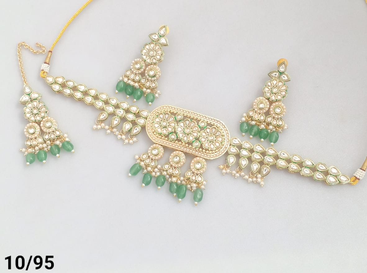 Gold Plated Kundan Choker Set