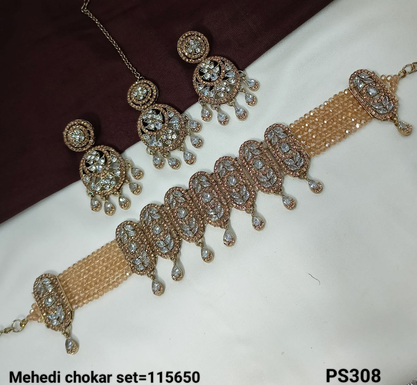 Elegant Mehedi Police Choker Set with Detailed Pendant and Matching Earrings