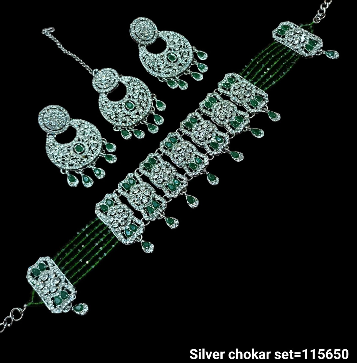 Elegant Silver Choker Set with Intricate Detailing and Matching Earrings
