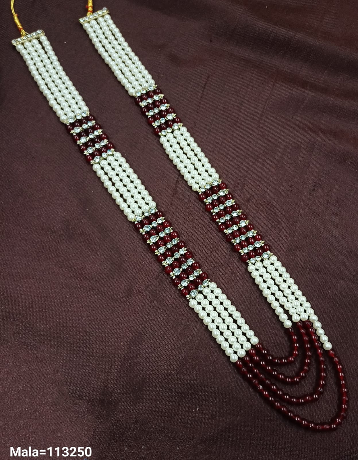 Elegant Multi-Strand Beaded Necklace with Rhinestone Accents – Traditional Design