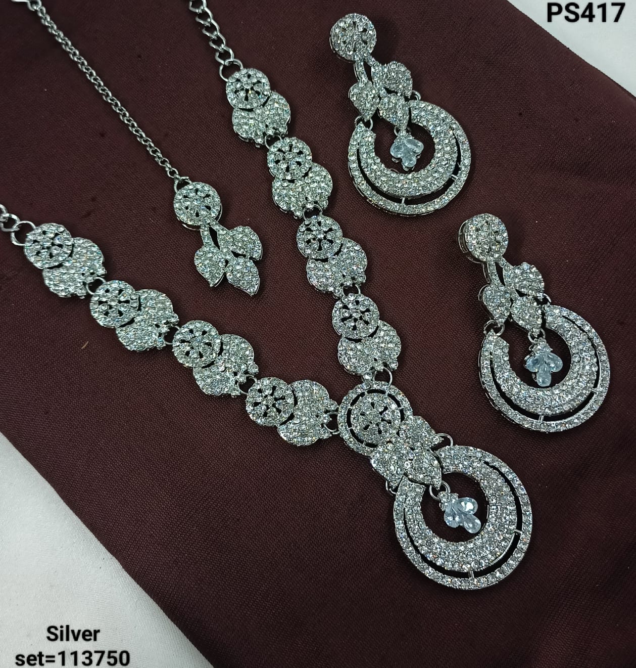 Classic Silver Necklace & Earrings Set – Elegant Formal Jewelry