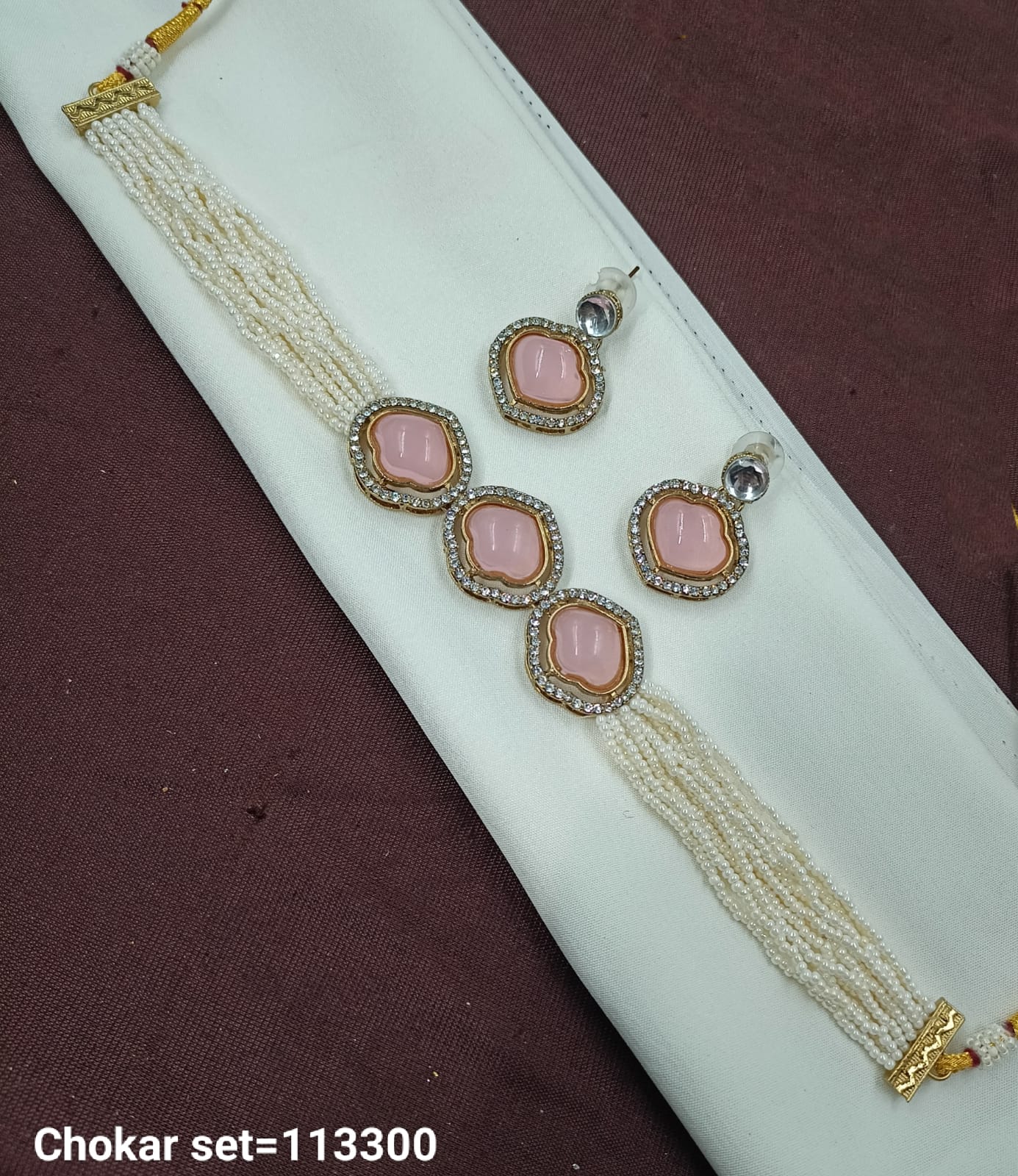 Elegant Choker Set with Pearls & Rhinestone Detailing
