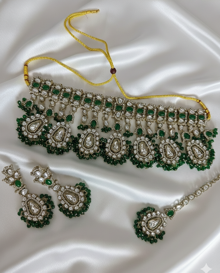 Antique Choker Necklace Set Pearl Drops Necklace Matching Earring & Maang Tikka For Women
