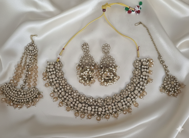 Classic Green Kundan Choker Set with Earrings