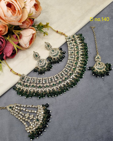 Traditional Indian Jewellery Set With Earring Mangtika