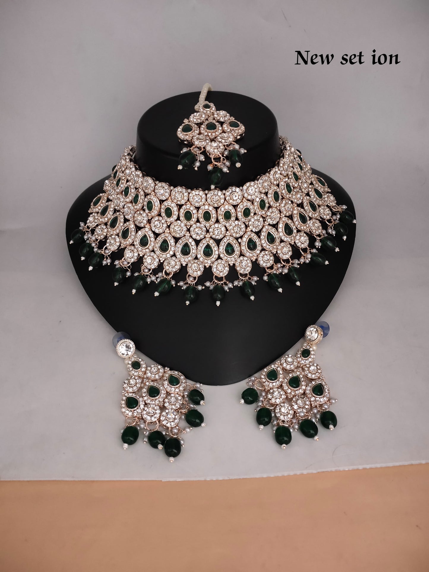 CZ Stone Rose Gold Plated Choker Jewellery Set
