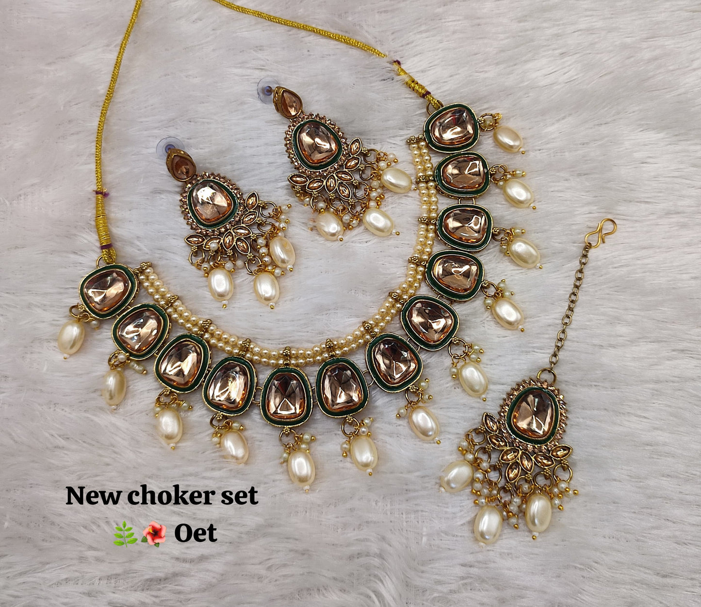 Fashionable Antique Gold Plated Choker Jewellery Set