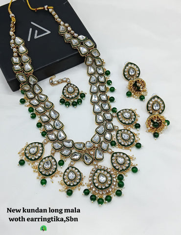 Gold Plated Kundan Jewellery Set