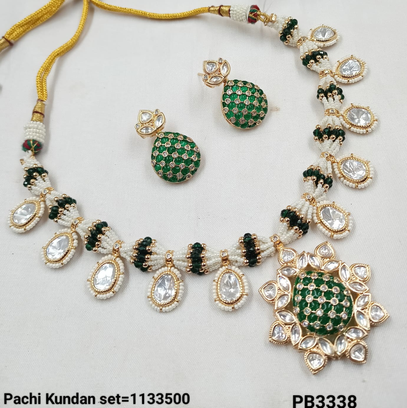 Traditional Pachi Kundan Jewelry Set with Pendant and Earrings