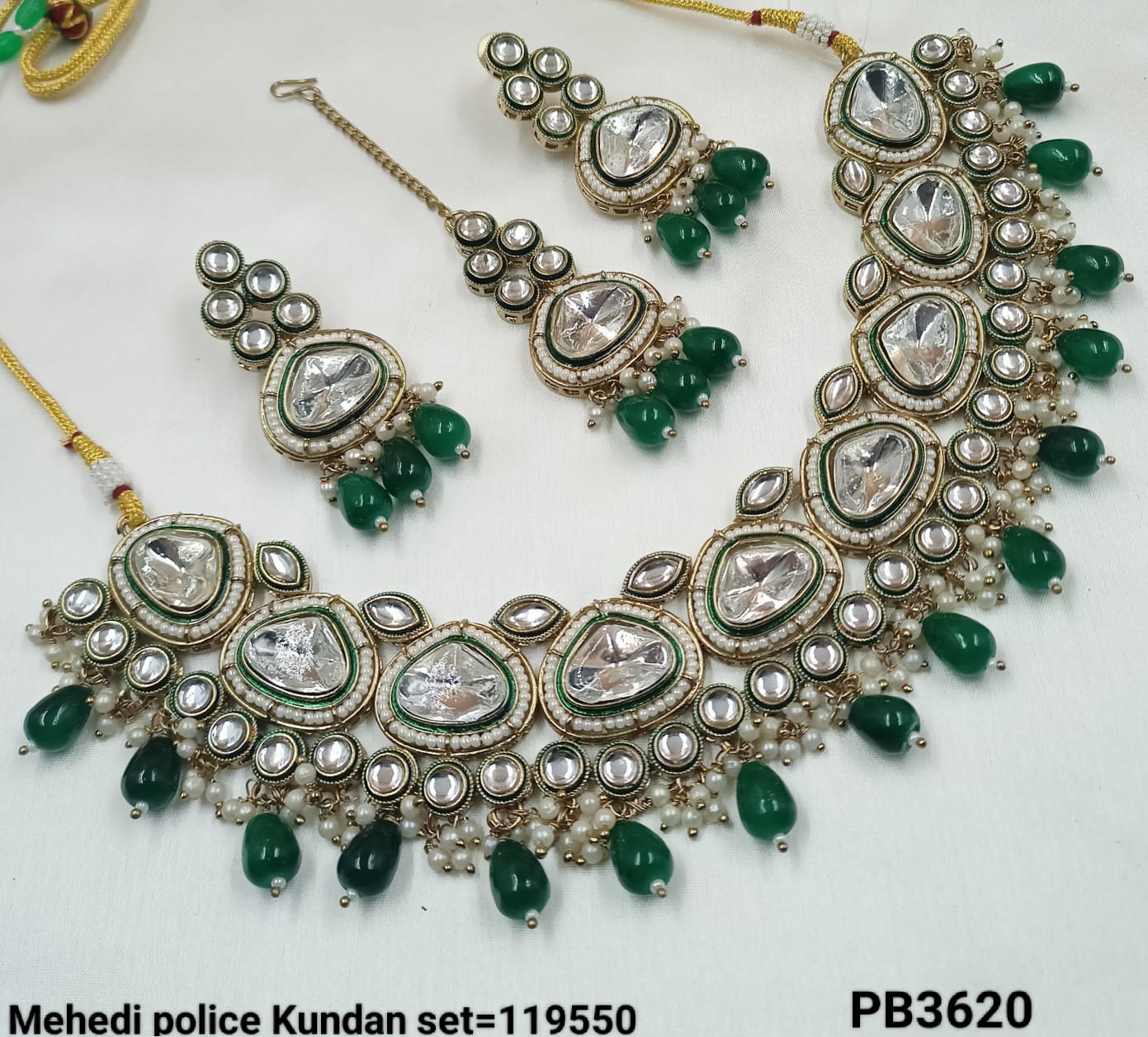 Antique Gold Plated Kundan Necklace Set