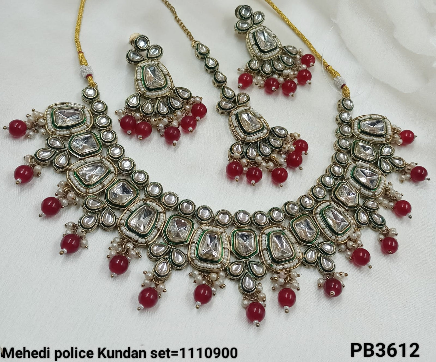 Antique Gold Plated Kundan Necklace Set