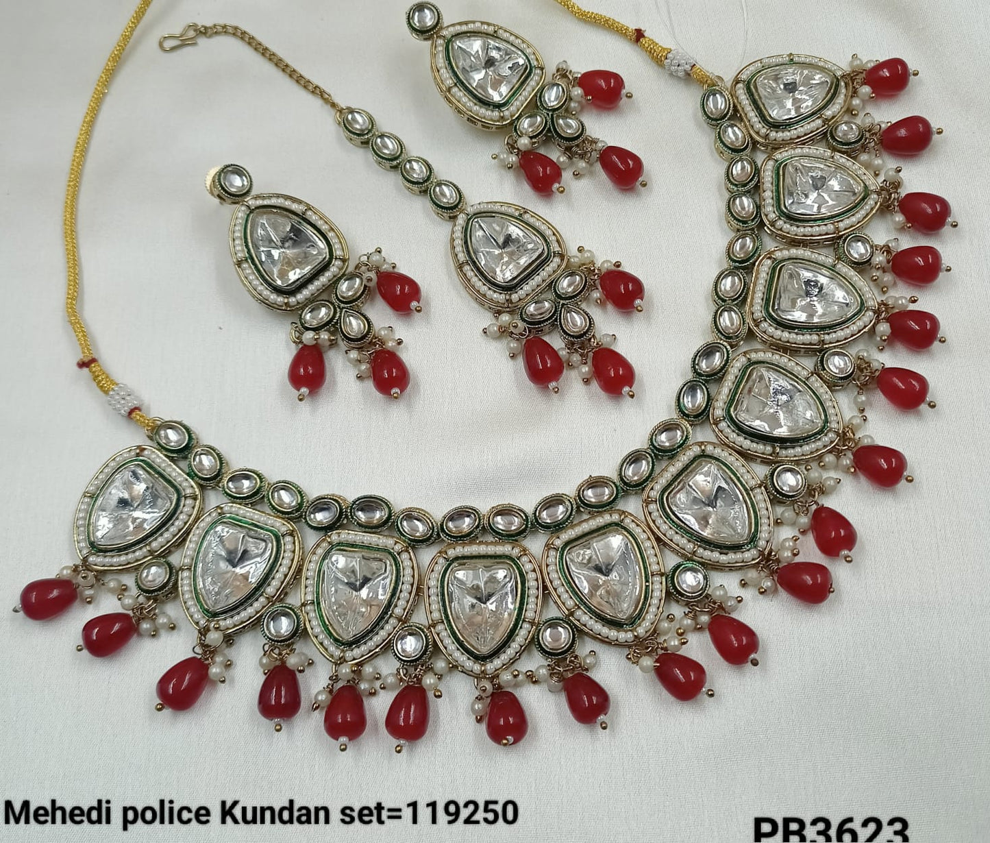 Antique Gold Plated Kundan Necklace Set