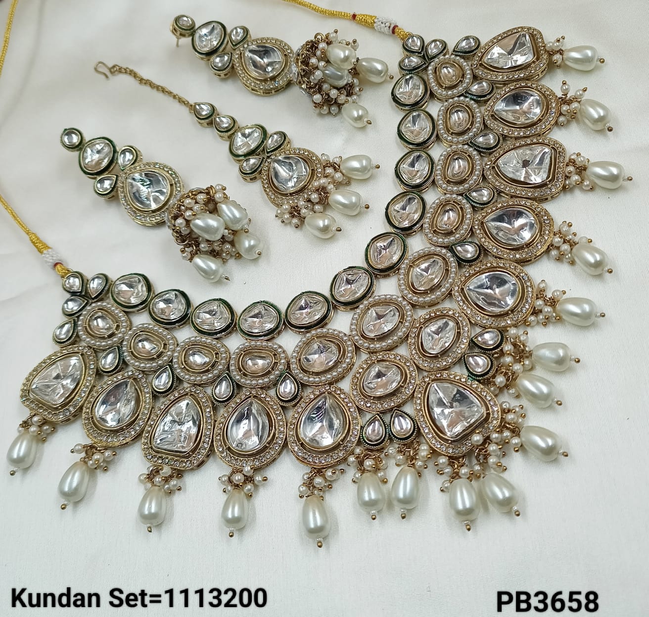 Antique Gold Plated Kundan Necklace Set