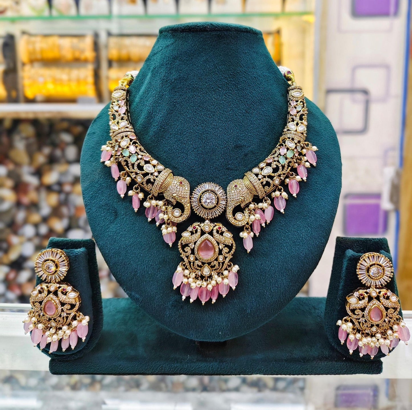 Antique Gold Plated Kundan Necklace Set
