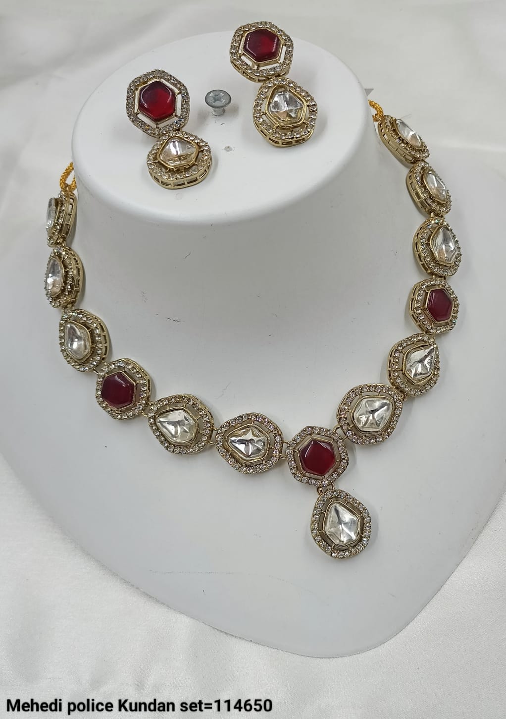 Antique Gold Plated Kundan Necklace Set