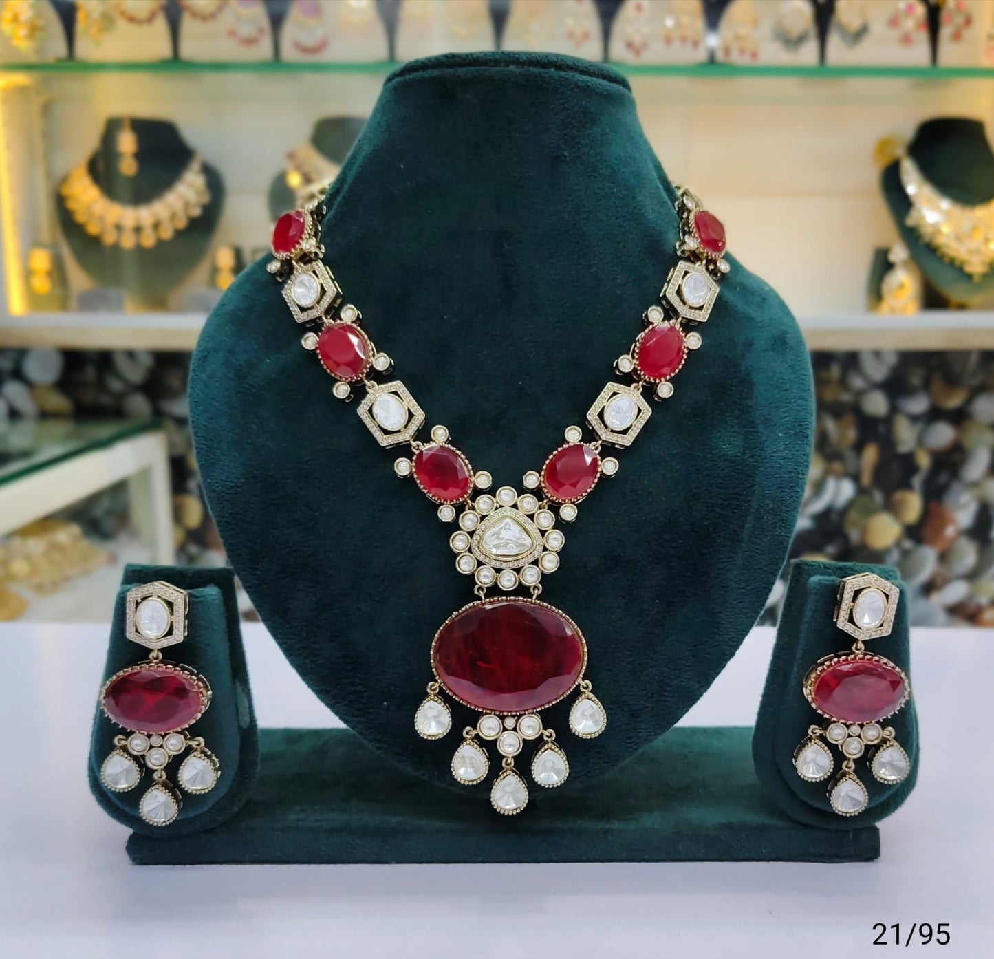 Antique Gold Plated Kundan Jewellery Set