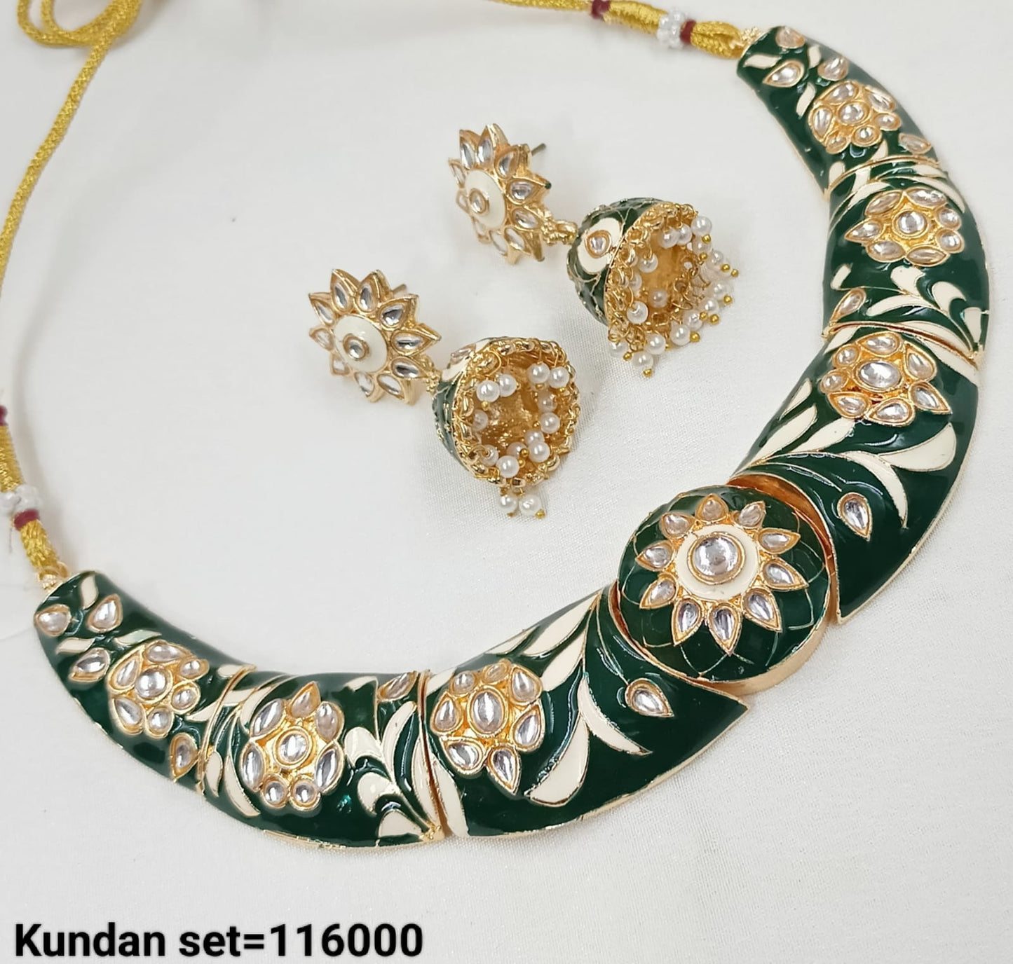 Minakaari Gold Plated Kundan Necklace set