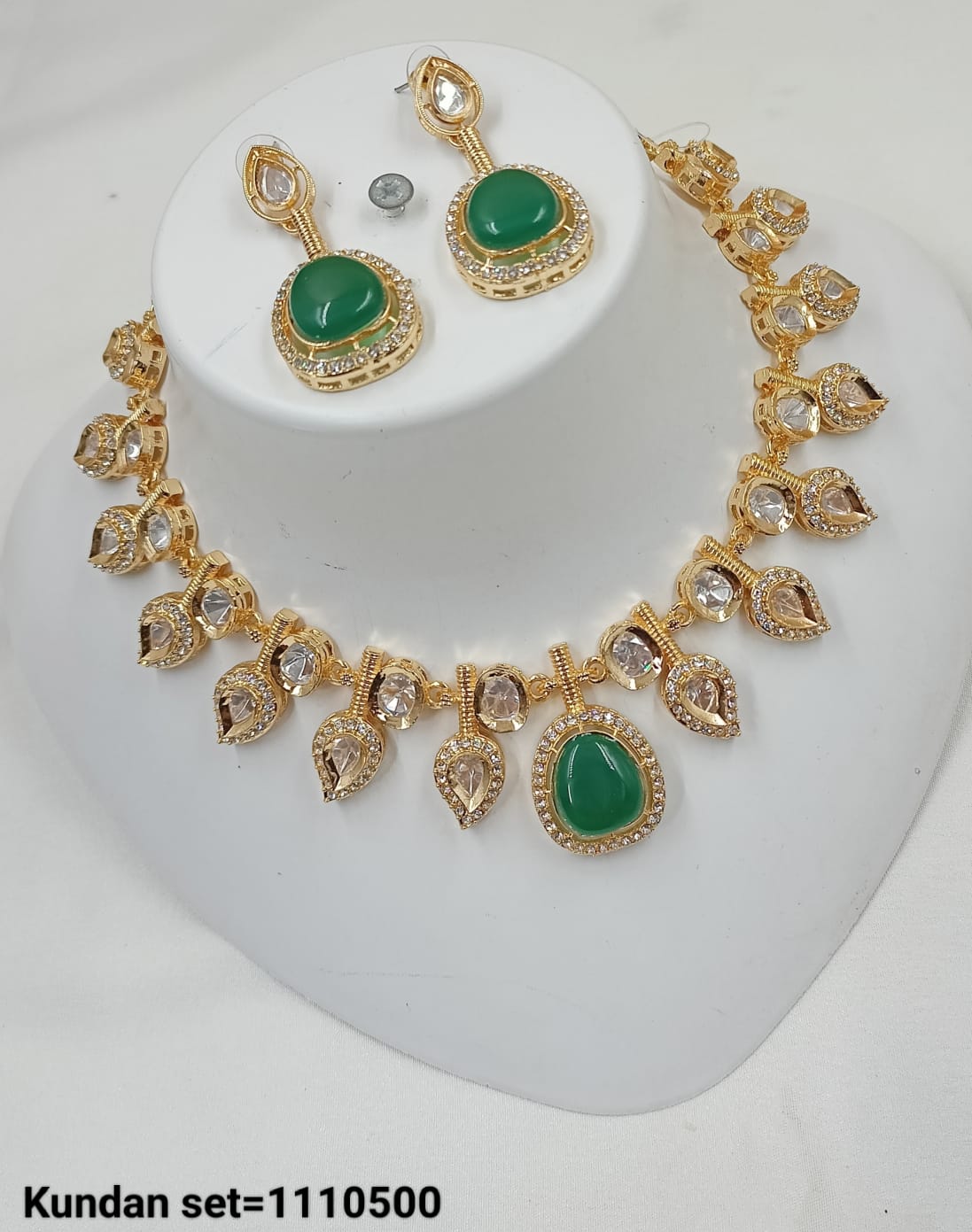 Traditional Gold Plated Kundan Necklace Set