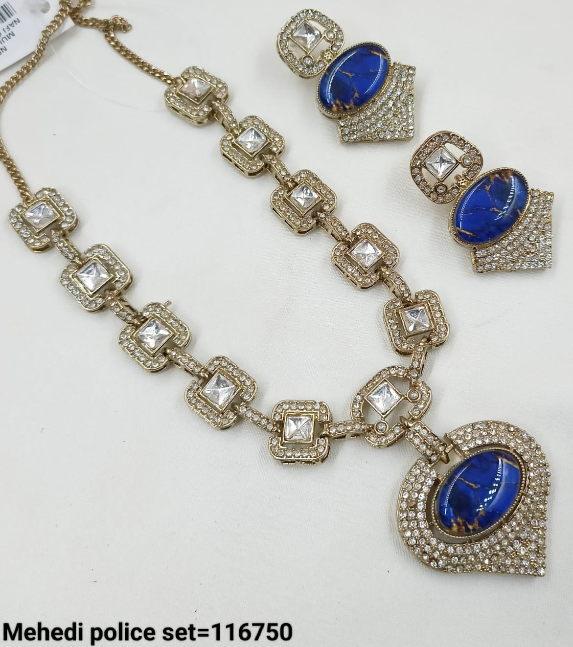 Antique Gold Plated Kundan Necklace Set