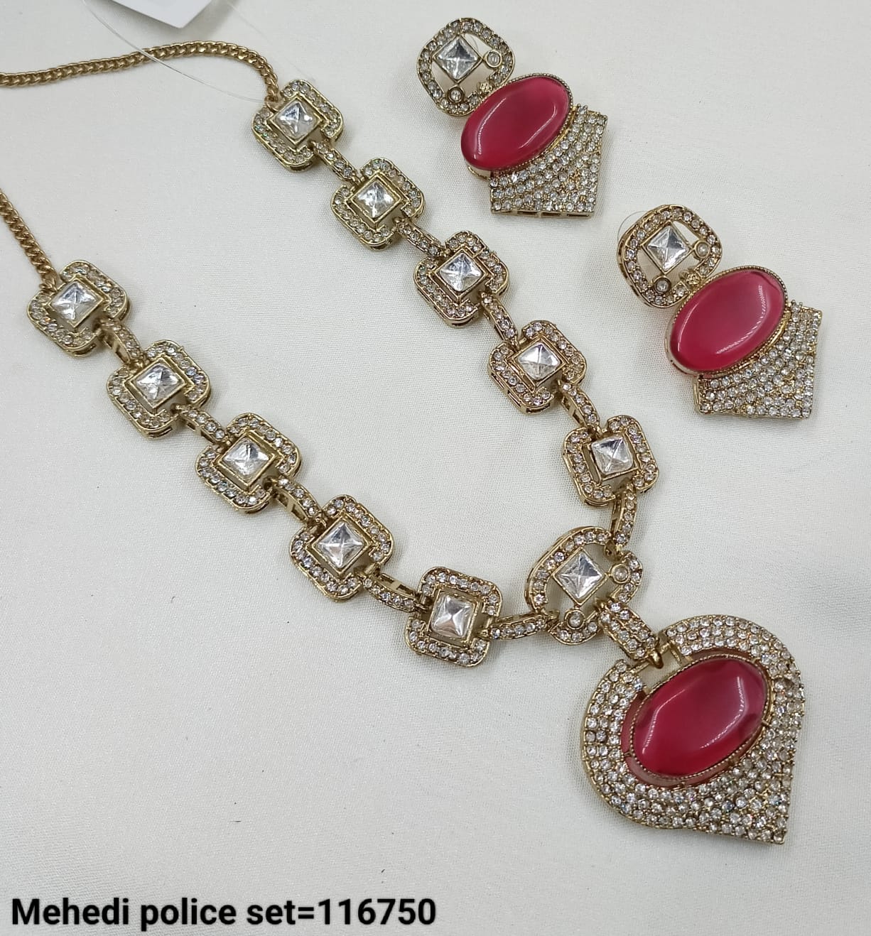 Antique Gold Plated Kundan Necklace Set