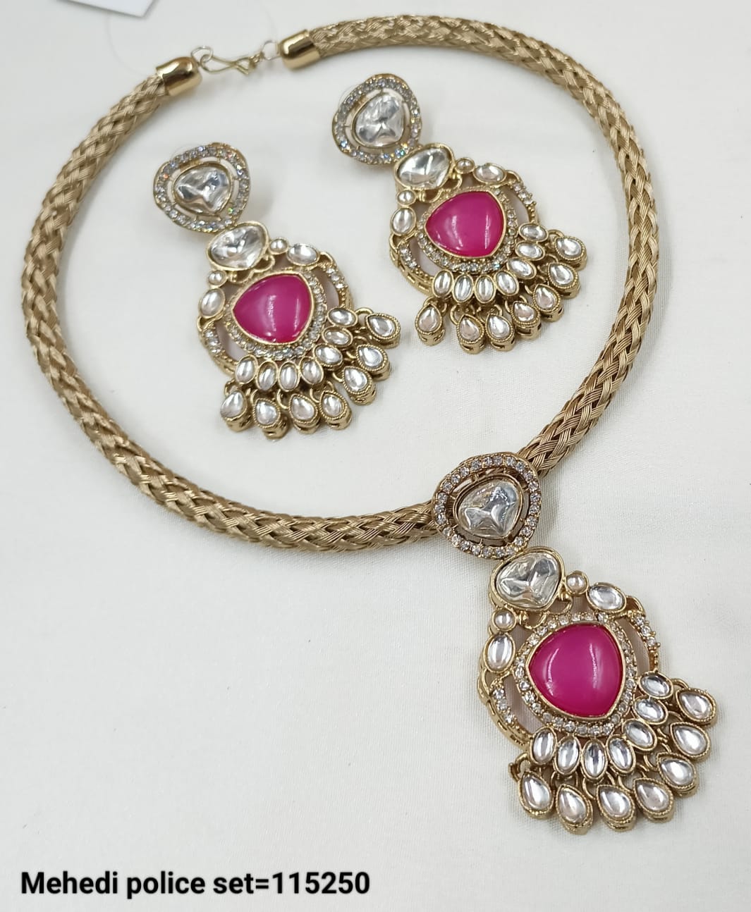 Antique Gold Plated Kundan Necklace Set