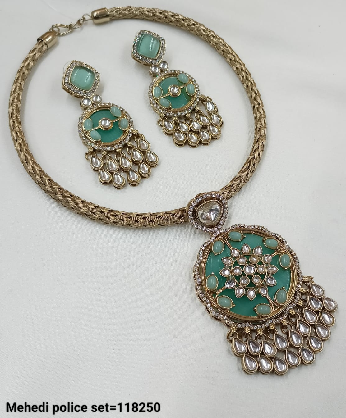 Antique Gold Plated Kundan Necklace Set