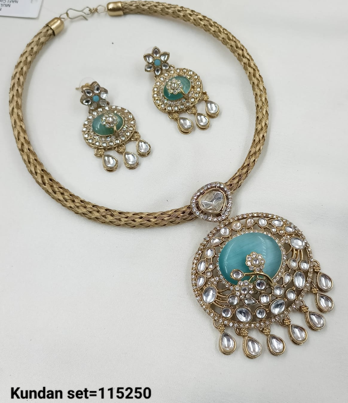 Antique Gold Plated Kundan Necklace Set